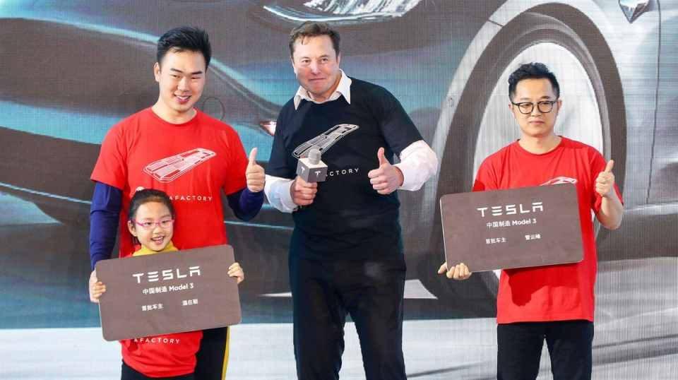 埃罗尔·马斯克访问迪拜，MuskIt 代币引领未来，马斯克研究院聚焦新焦点