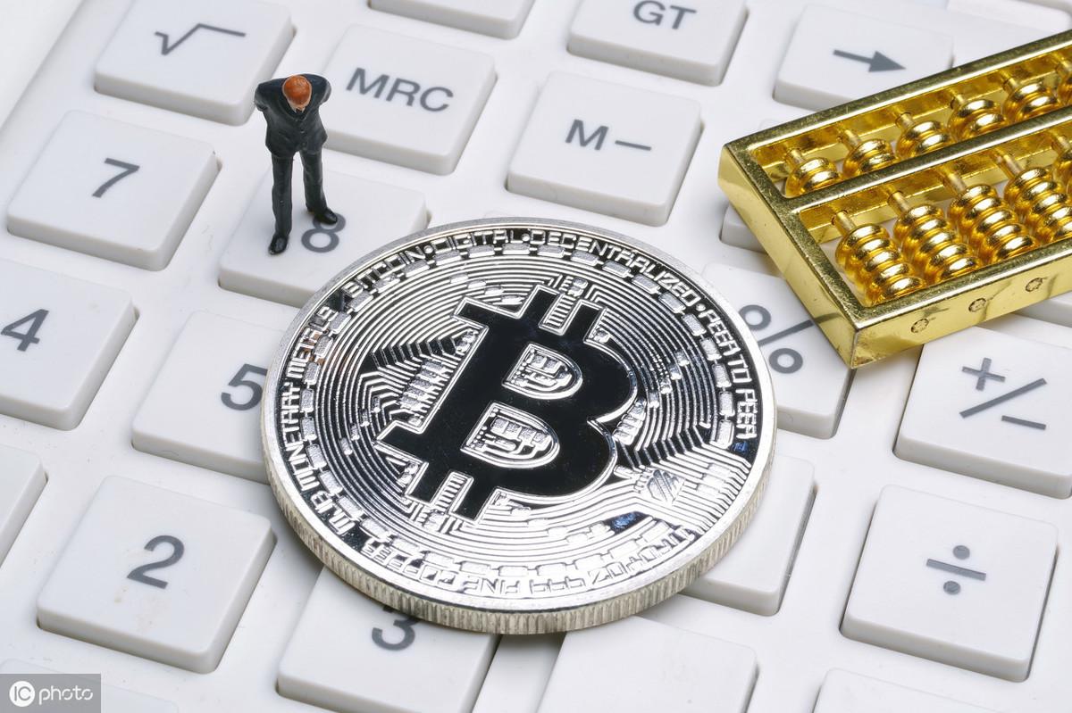 比特币逆袭背后的秘密，避险指标低位时价格上涨惊人的1550%